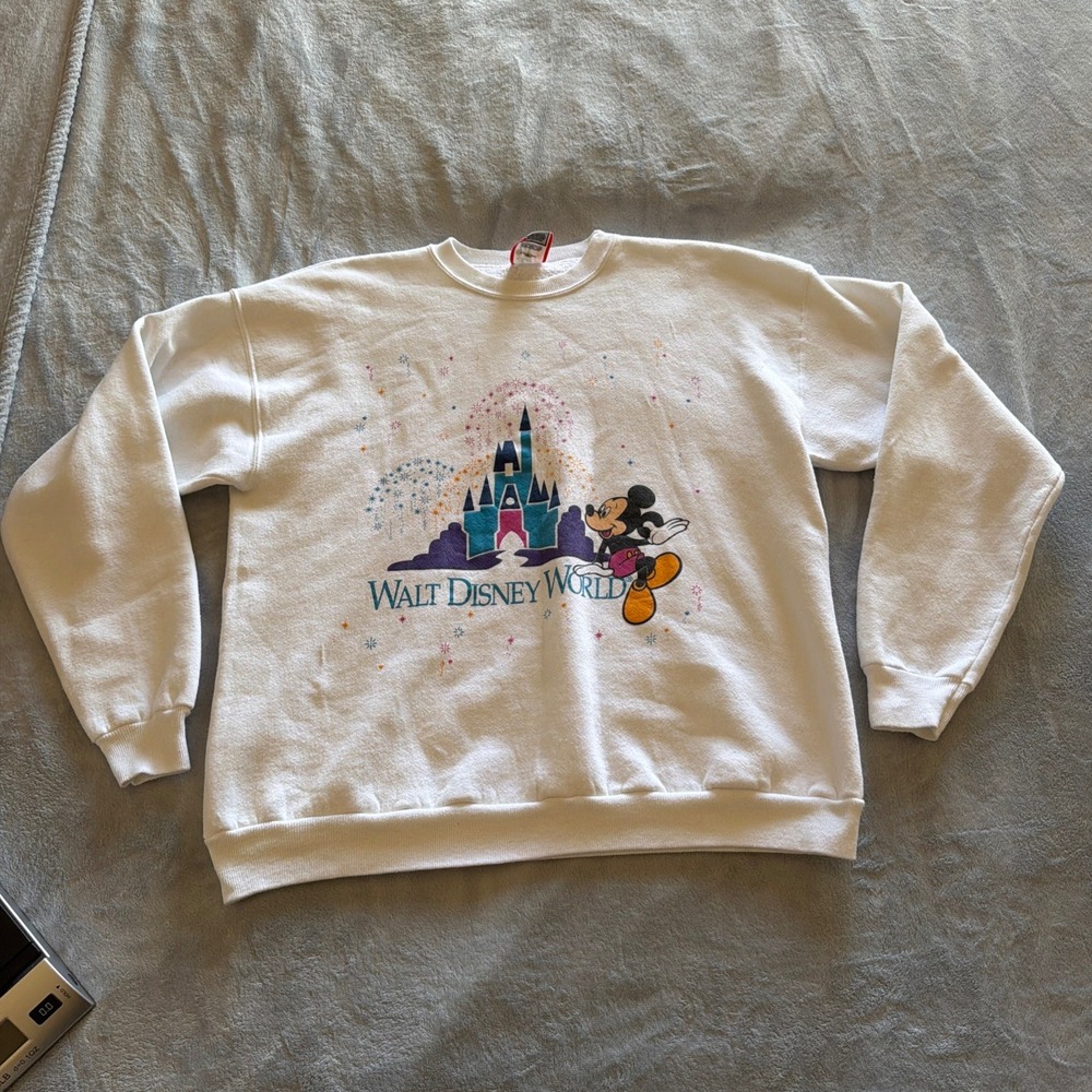 Vintage Walt Disney World Mickey Mouse Castle Fireworks Sweatshirt XL - E365